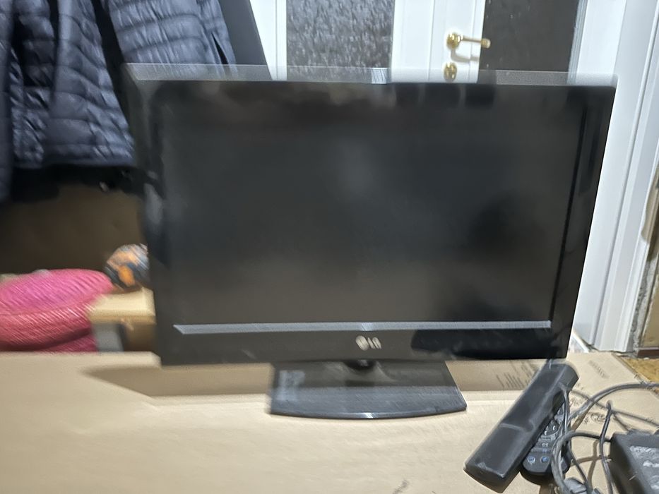 Телевизор LG22LE3300