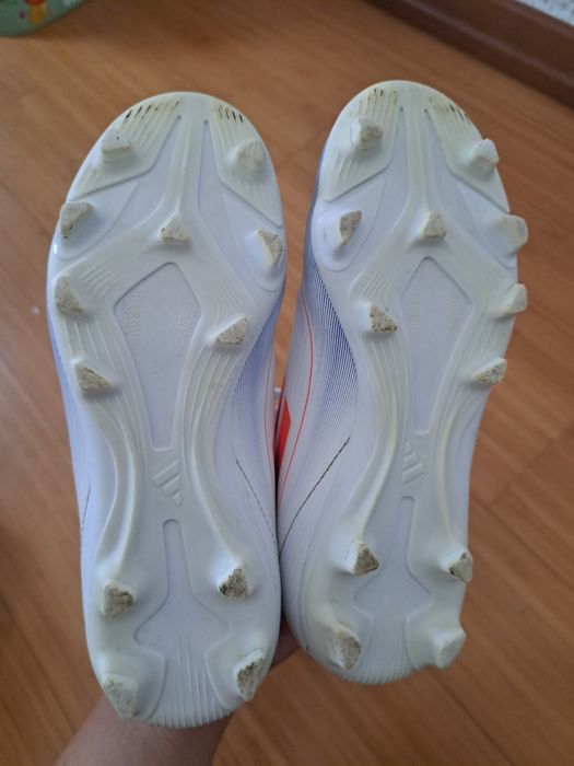 Бутонки за футбол