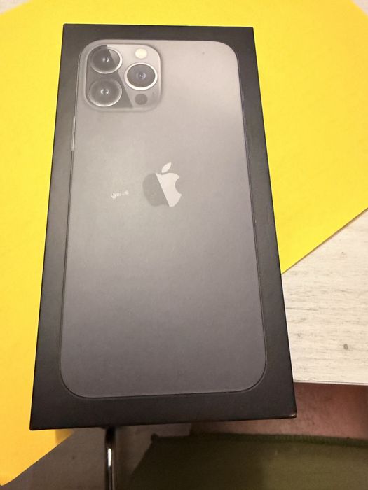 Продавам iPhone 13 Pro Max 128GB
