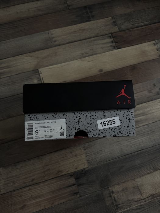 jordan 4 foarte buni
