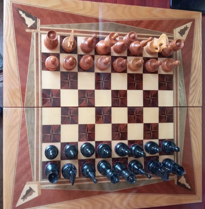 Шахматы  .       .