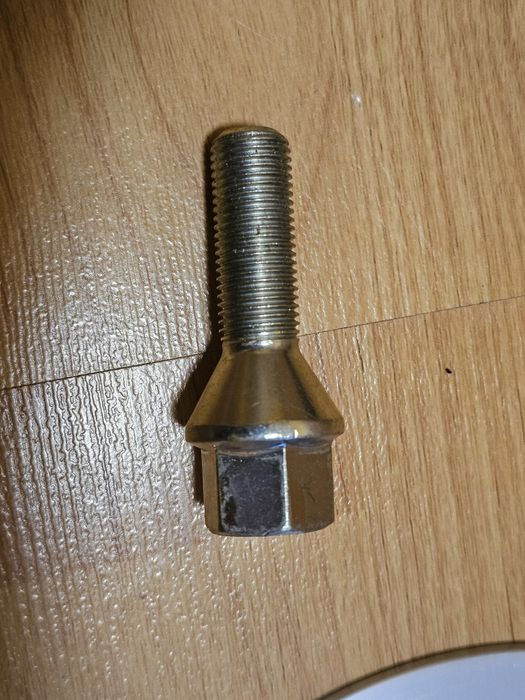 Фланци за Peugeot 3mm , за болтове 4Х108 5Х108