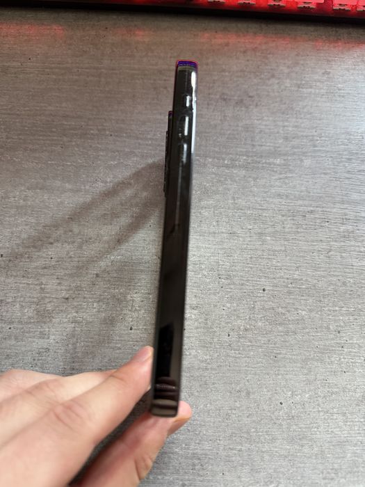 Vând husǎ silicon magsafe Iphone 15 Pro Max
