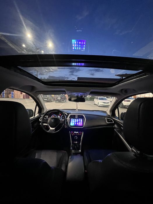 Vand/ schimb Suzuki S Cross   4x4