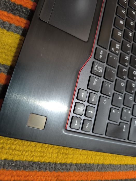 Lenovo i5 gen8 8gb ddr4 256 nvme