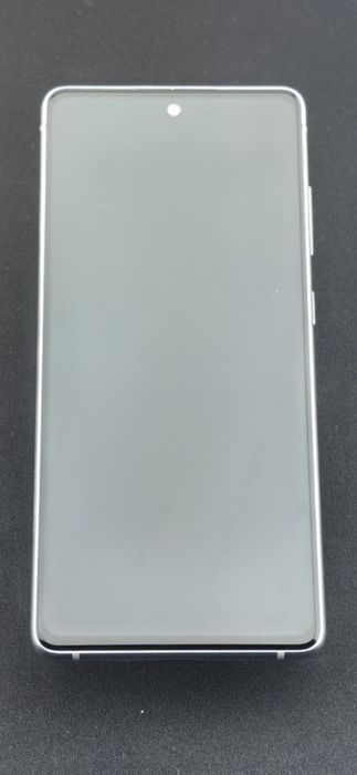 Ca nou la cutie cu  128 giga 8g rami ca nou la cutie dual sim.