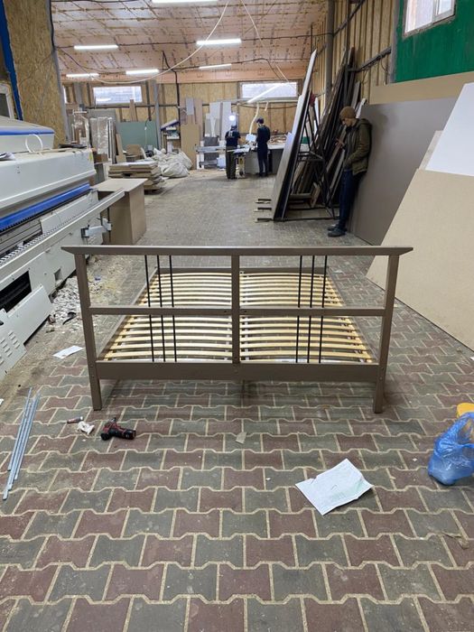 Продам кровать без