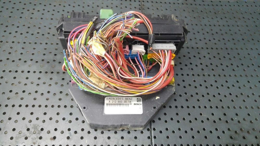 Panou sigurante sam mercedes c class w204 a21290035141 a2129020806