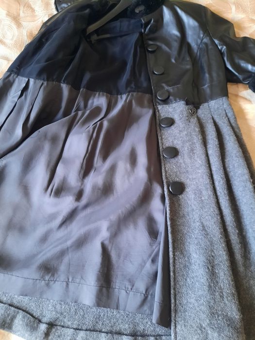 Продам пальто на девушку.