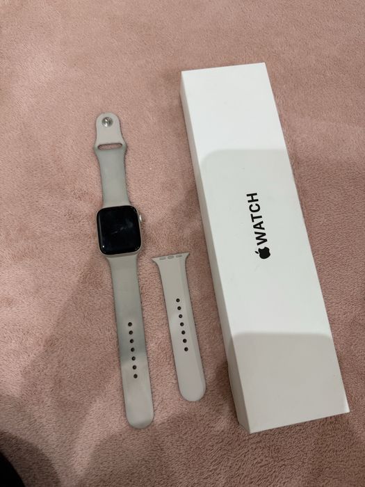 Apple Watch SE (44mm)