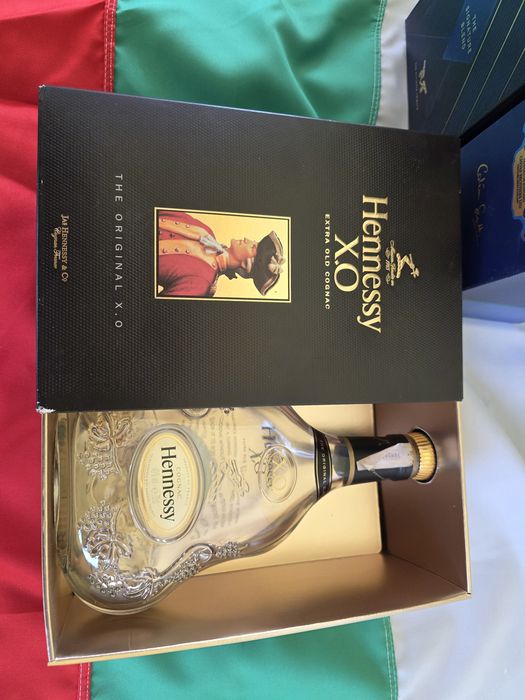 Празни бутилки от уиски