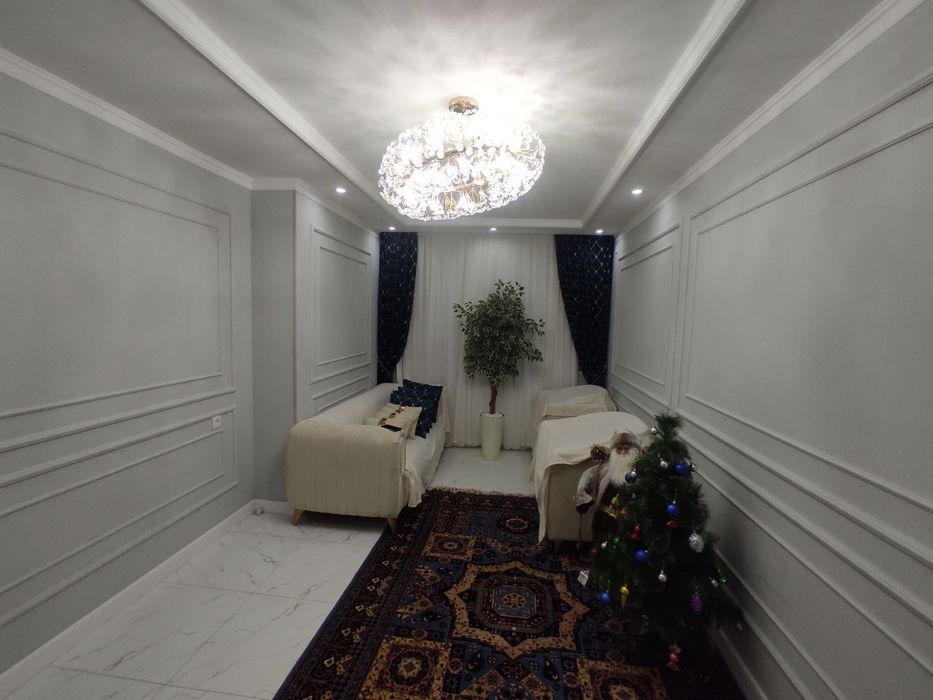 Navoi shaxar tomson maktabi bilan qarama qarshi  domda lyux kvartira