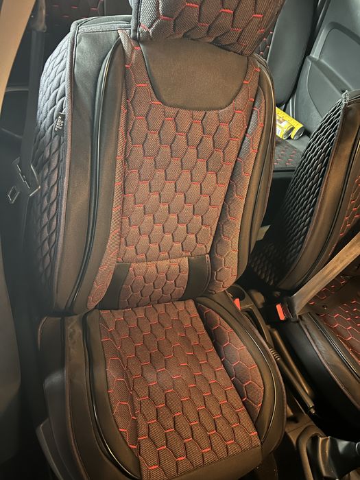 Продам чехлы буу в отличном состоянии