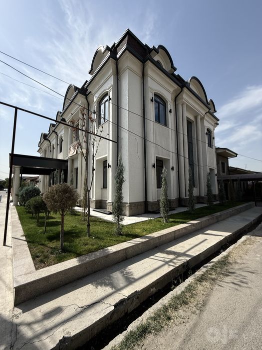 Yunusobod Bobodehqonda Evro lux hovli
