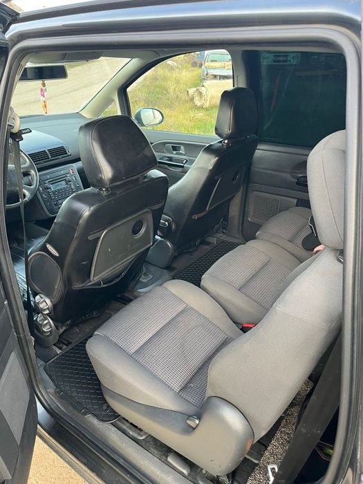 Vând Volkswagen sharan