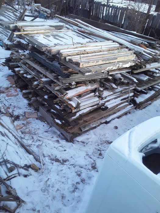 Дрова для печи.около 2 куба.