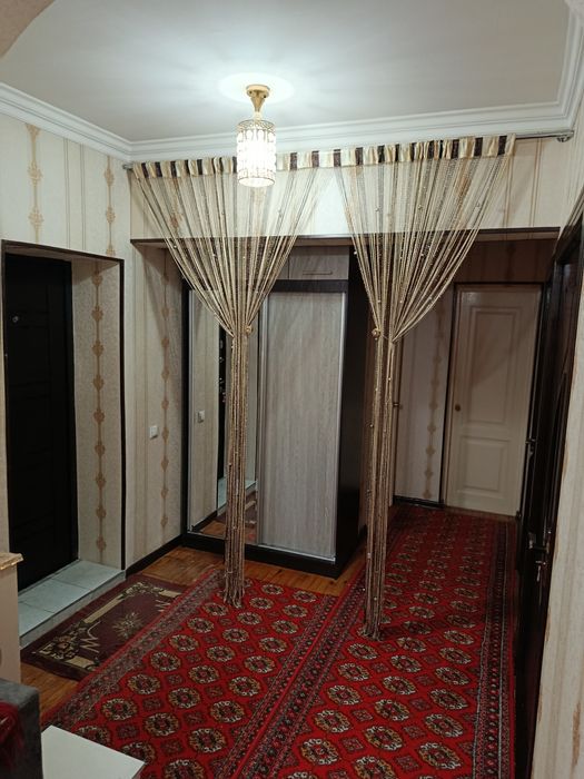 Продается срочно квартиру Банкриские дом 2 комнатная сделано 3 комнатн