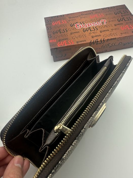 Portofel dama Guess