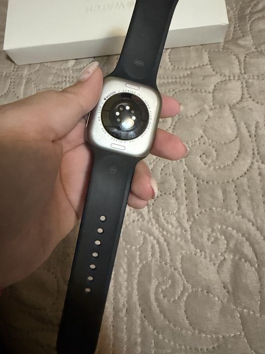 Vand Apple Watch 11 , model GPS , ca si nou