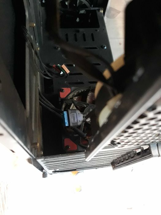 Компютърна кутия Makki 8872 Case RGB 4x120mm + RGB Controller + Trust GXT 762R LED Red Fan 120mm + GELID Red Led-Flex Stripe
