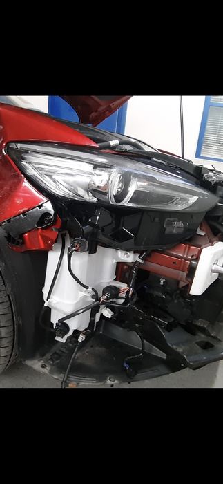 Десен LED фар  за Мазда 6 2023г