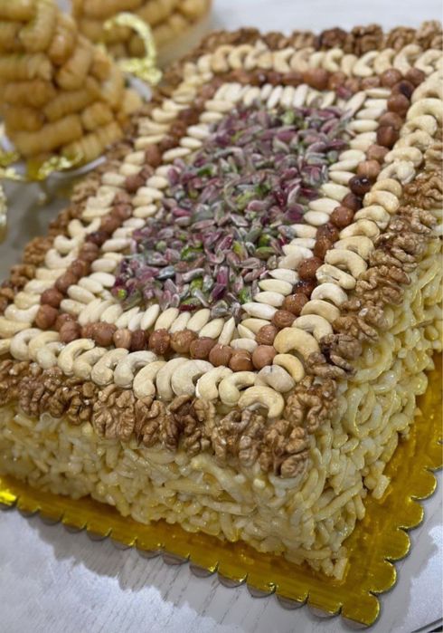 чак-чак , богирсок,мусс , пироженый