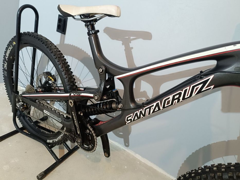 Santa Cruz V10 – RockShox BoXXer