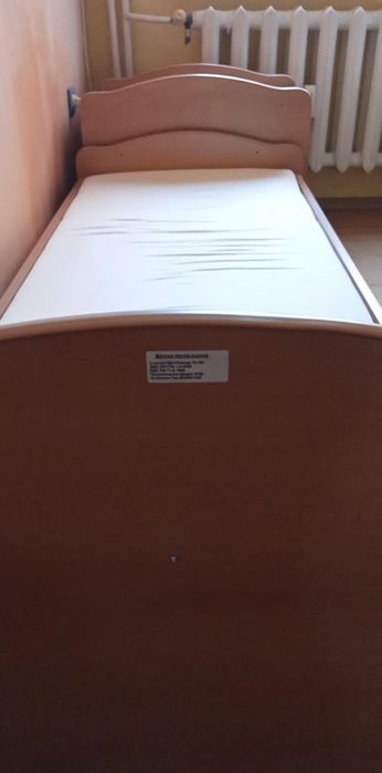 Детско юношеско легло