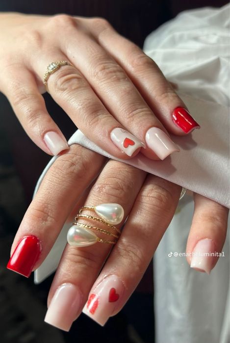 Manichiură Elegantă și Feminină pentru Orice Stil