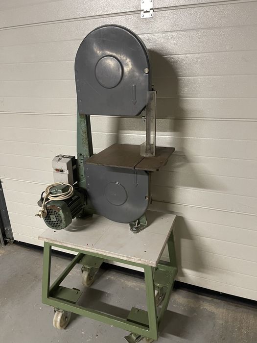 Banzic Fierastrau vertical panglica Rondy