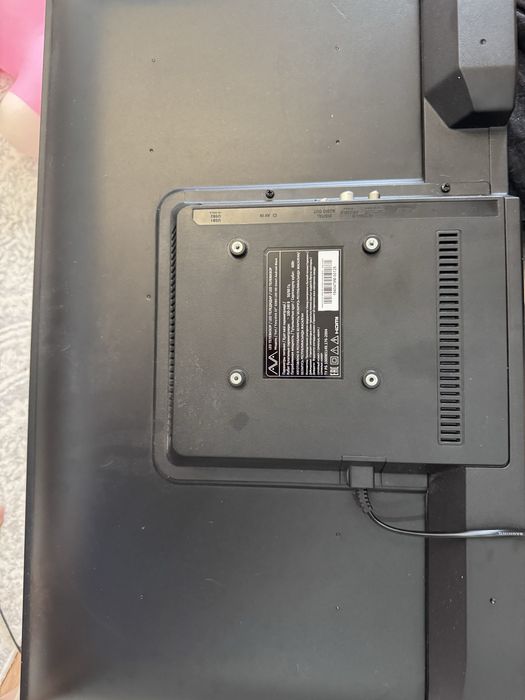 Продам телевизор Smart TV AVA