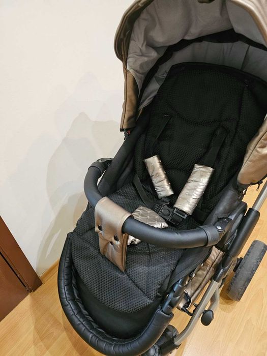 Бебешка количка Junama Fluo 3в1 комплект