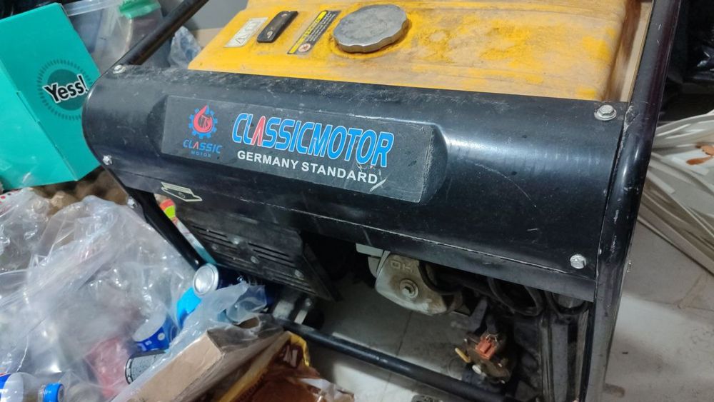 Divijok ginirator sotiladi