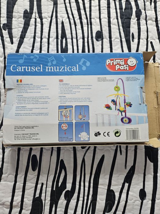 Carusel muzical pentru pătuț