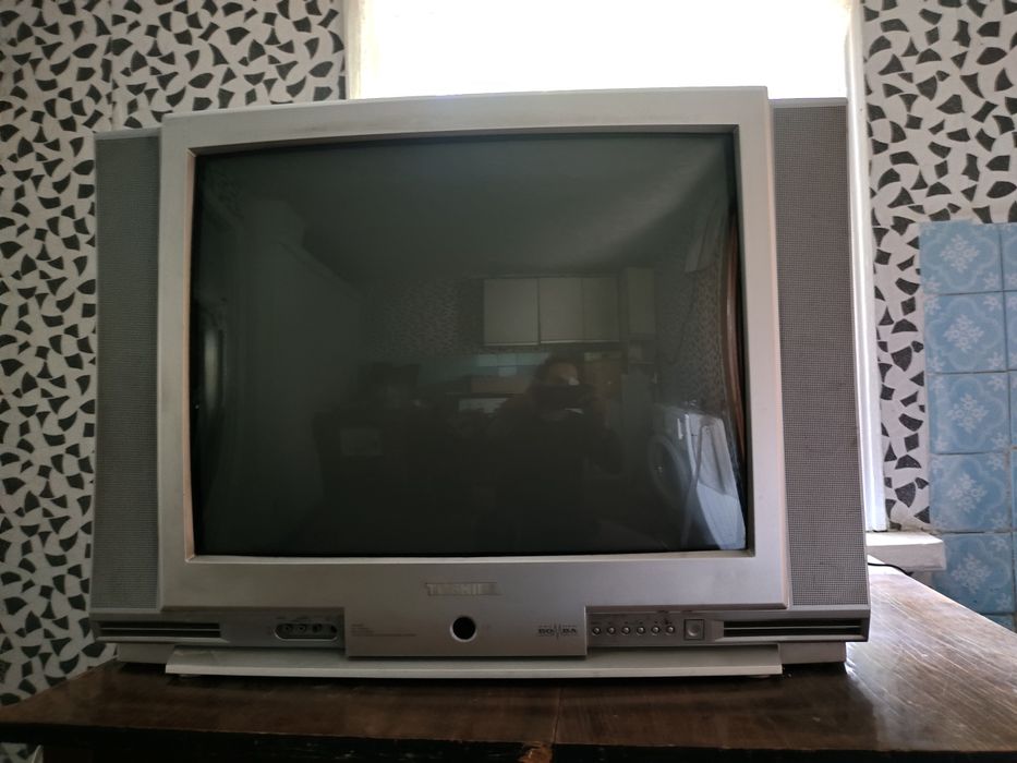 Продам телевизор