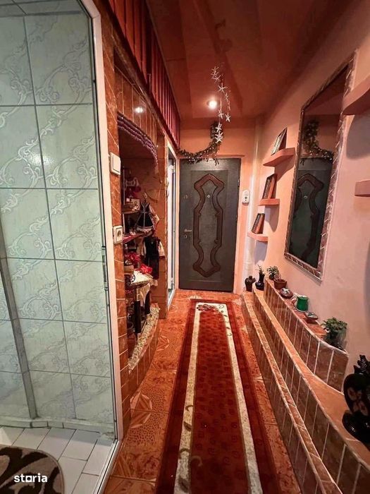 De vanzare apartament cu 2 camere si balcon, mobilat si utilat, 44500e