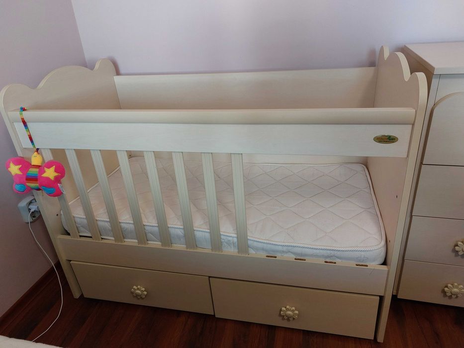 Бешко легло с две нива и люлка и скрин