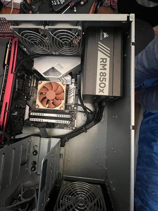 Set 2 bucăți PC gaming