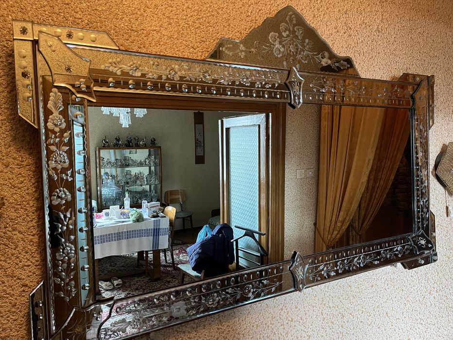 Oglinda stil venetian cristal veche in stare foarte buna