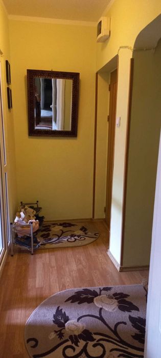 Vand apartament 2 camere Tg.Ocna