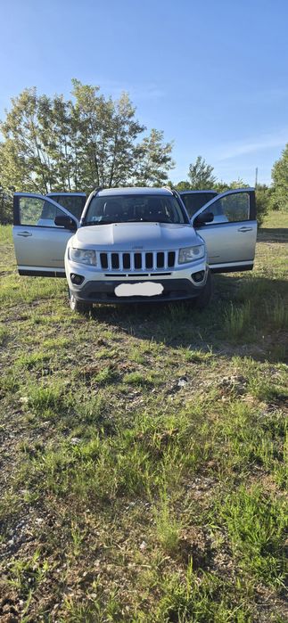 Продавам jeep compas 2.2 4x4