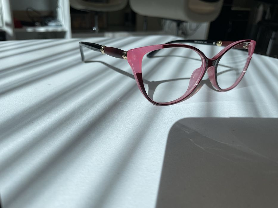 Дамски очила с диоптър