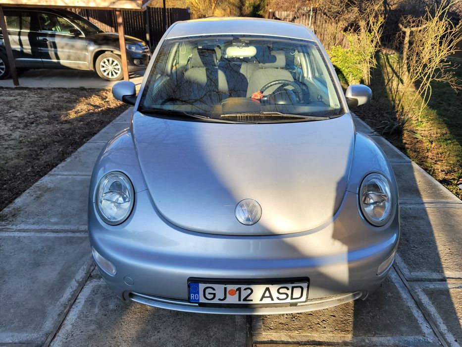 Volkswagen New Beetle 2005, 1,6 benzina, automată