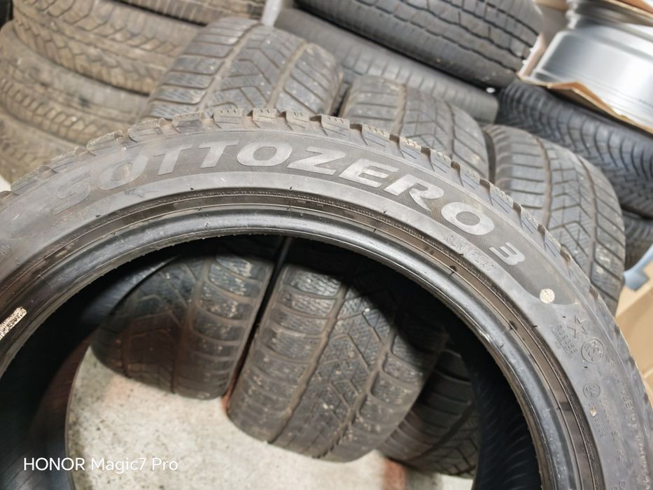 4xCauciucuri de iarnă 225 45r18 95H Pirelli iarna