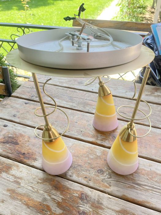 Продается люстра