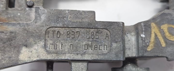 Suport maner stanga 1T0837885A Volkswagen VW Touran  seria