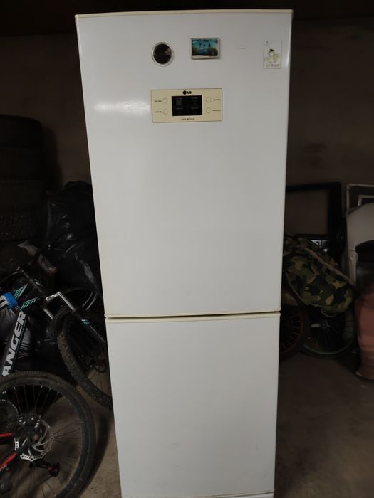 Холодильник в рабочем состояний