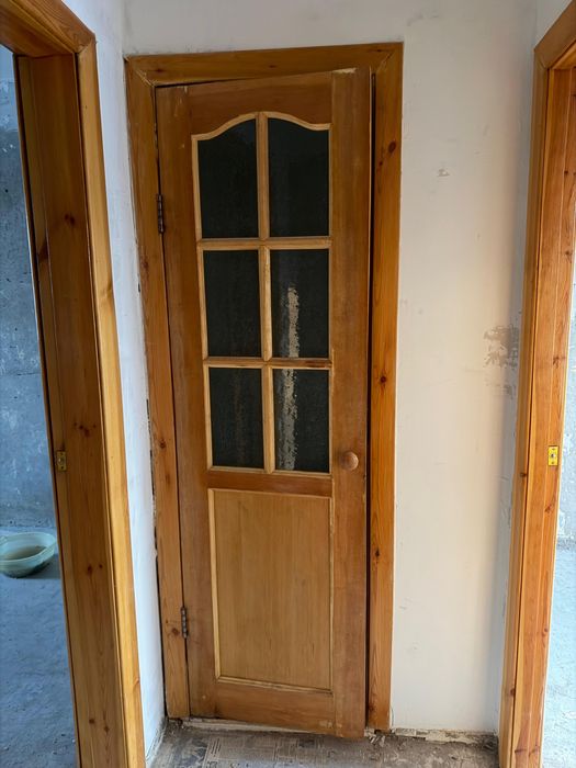 Продам б/у двери