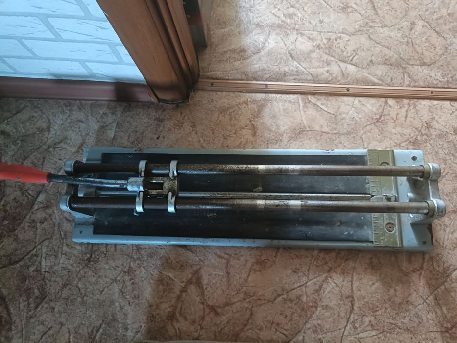 Продам Плиткорез