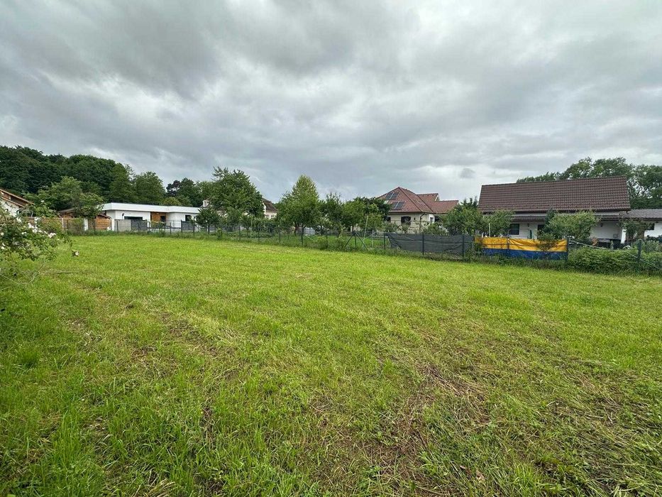 Teren intravilan de constructii 1.500 mp * Padurea Dumbrava Sibiu